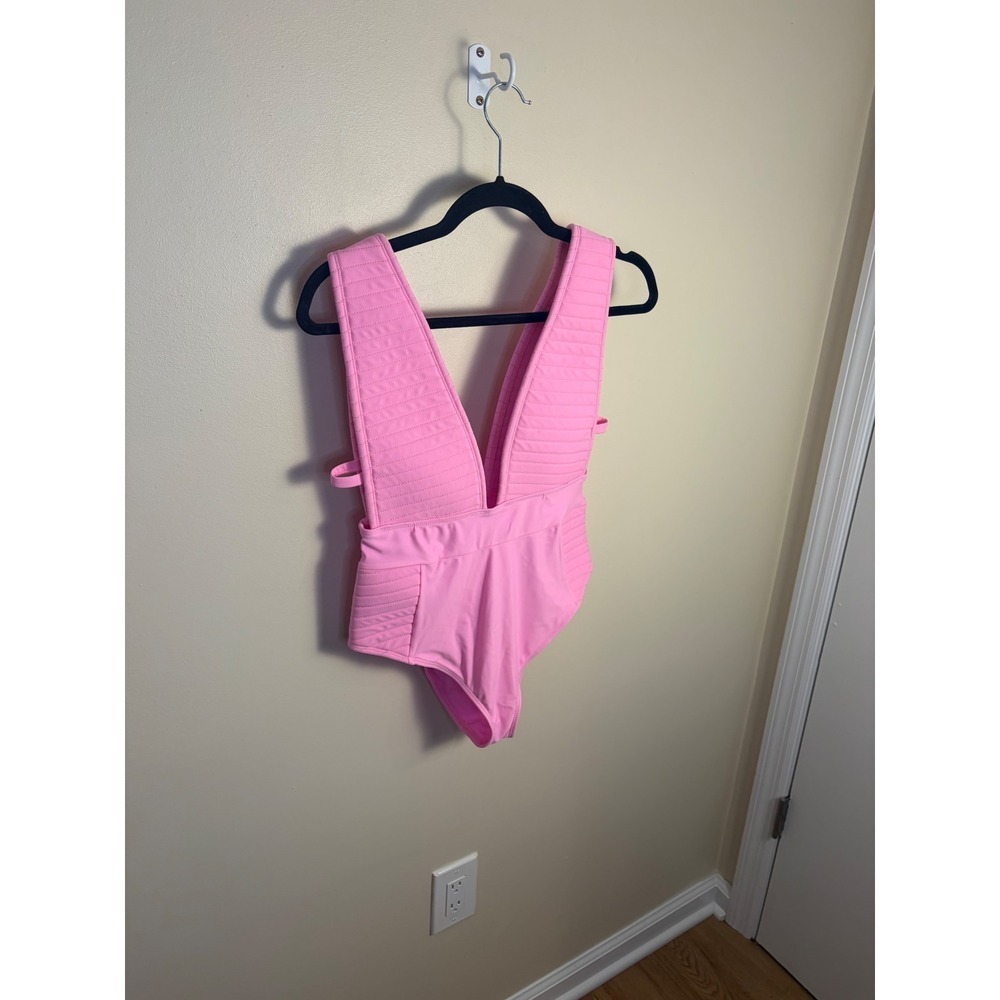 ASOS Swimsuit Women 6 Pink Deep V One Piece Quilted Textured High Cut Strappy - Picture 3 of 7